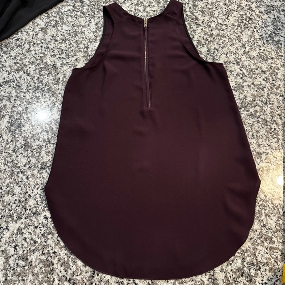 Aritzia Wilfred Sevres Sleeveless Blouse in Plum (Deep Purple) Top - Picture 3 of 6